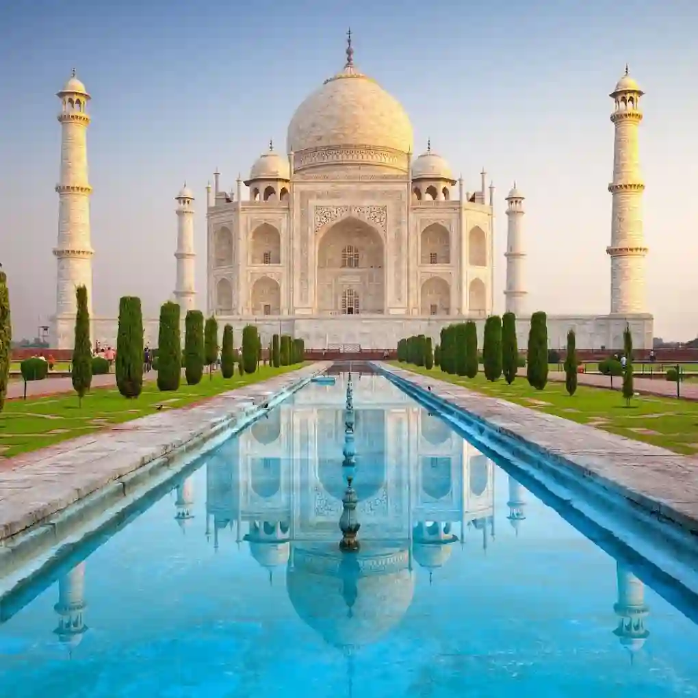 Taj mahal: must visit place in inda