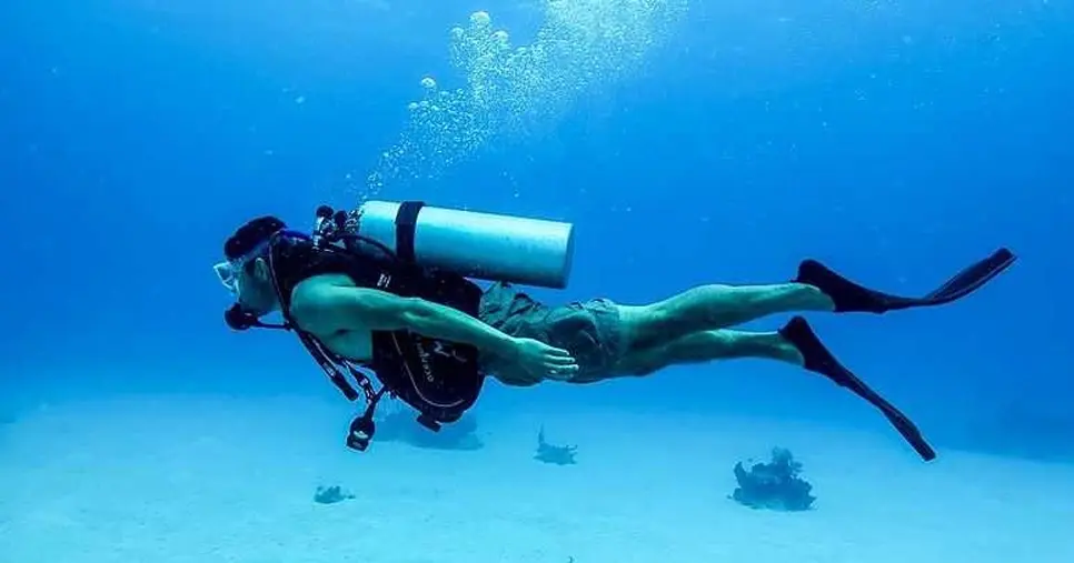 Scuba Diving in Schinaria