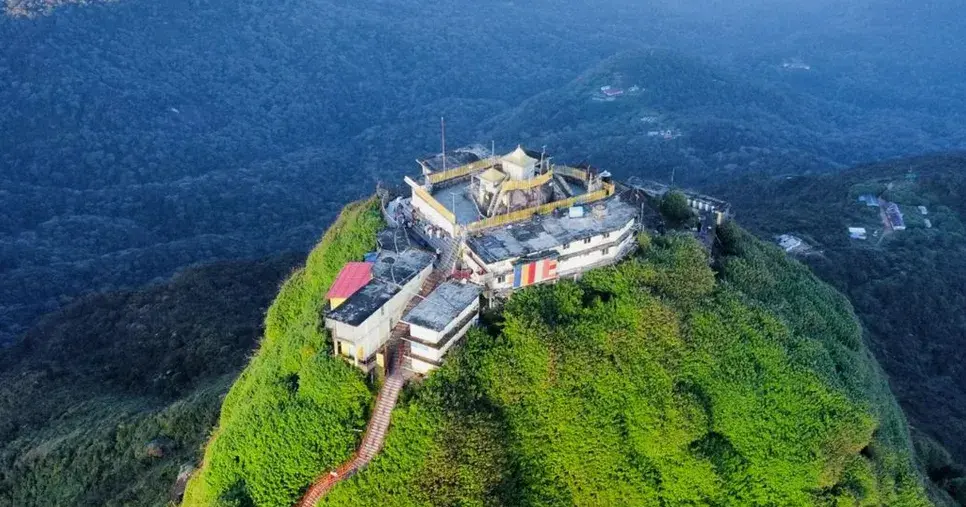 Trek to Adam’s Peak